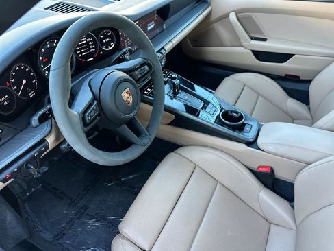 Certified 2024 Porsche 911 Carrera S RWD image 4