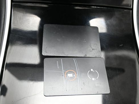 Used 2019 Tesla Model 3 Standard Range image 31