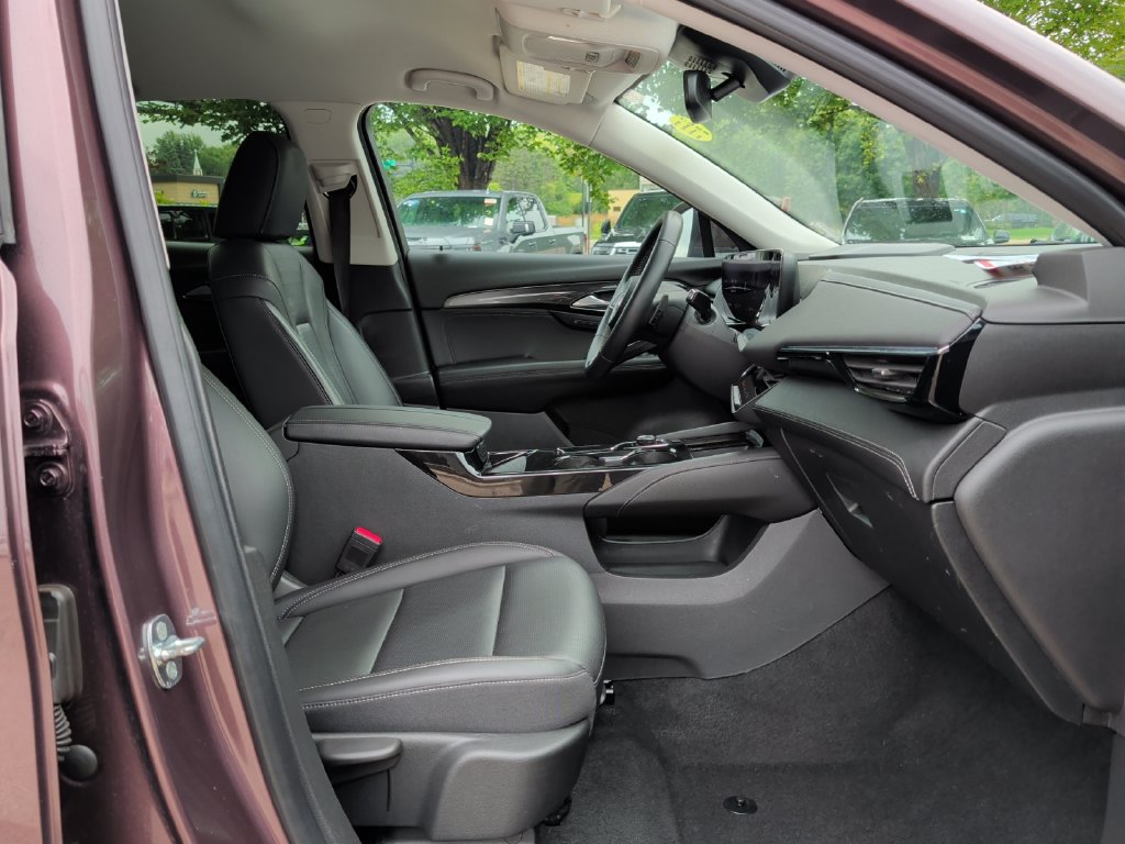 Used 2024 Buick Envision Preferred AWD/4WD image 37