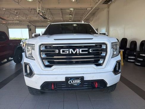 Used 2020 GMC Sierra 1500 AT4 w/ AT4 Premium Package AWD/4WD image 2