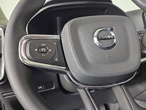 Certified 2024 Volvo XC40 B5 Plus w/ Protection Package Premier image 27