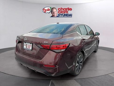 Used 2024 Nissan Sentra SV w/ SV Premium Package FWD image 4