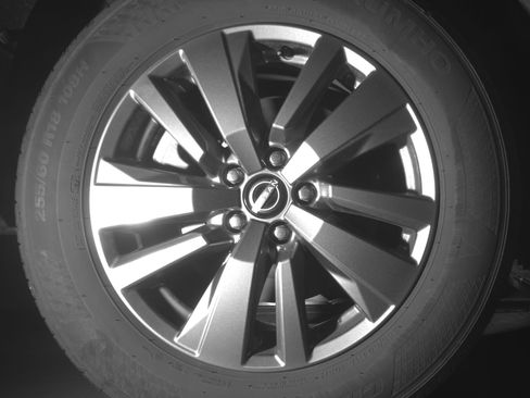 Used 2025 Nissan Pathfinder SV image 15