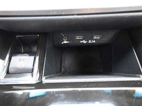 Used 2022 Subaru Outback Limited image 14