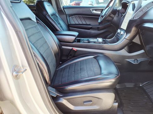Certified 2023 Ford Edge ST-Line AWD/4WD image 11