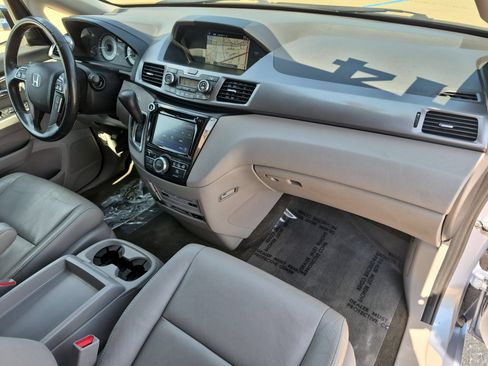 Used 2014 Honda Odyssey Touring Elite image 35