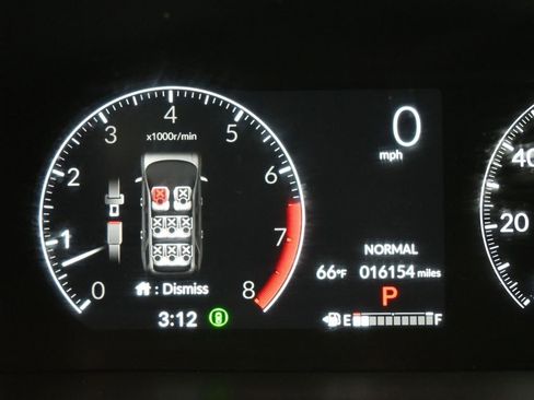 Used 2024 Honda Pilot Touring image 16