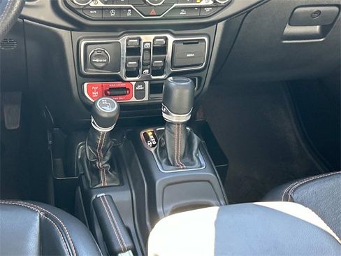 Used 2022 Jeep Gladiator Mojave w/ LED Lighting Group image 17
