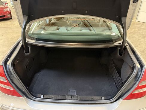 Used 2006 Mercedes-Benz E 350 4MATIC Sedan image 31