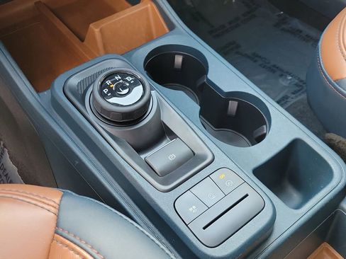 Used 2023 Ford Maverick Lariat image 32