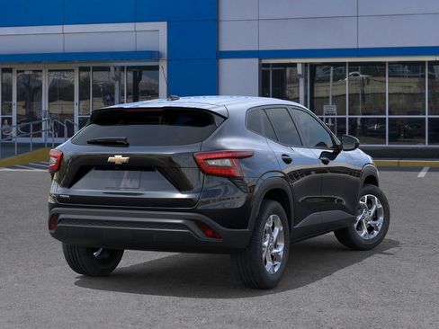 New 2026 Chevrolet Trax LS w/ LS Convenience Package image 4