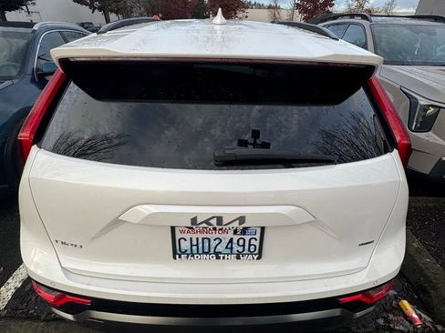 Certified 2023 Kia Niro EX Touring image 6