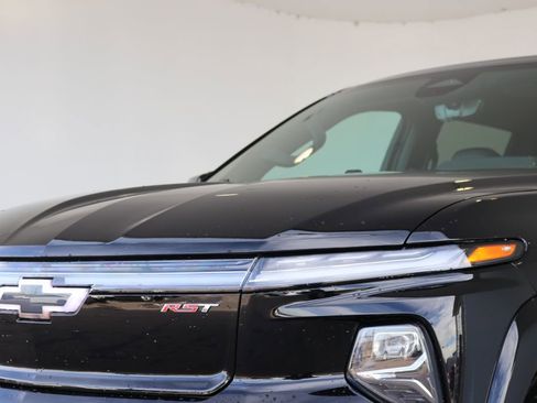Used 2025 Chevrolet Silverado EV RST image 11