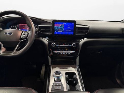 Used 2023 Ford Explorer ST-Line w/ Class IV Trailer Tow Package image 10