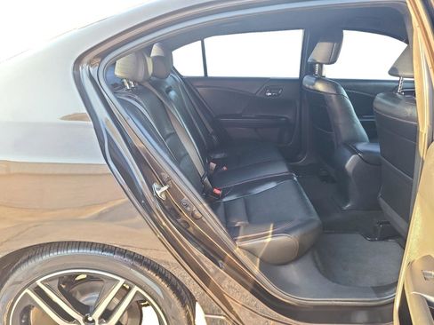 Used 2017 Honda Accord Sport Special Edition image 21