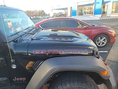 Used 2022 Jeep Wrangler Unlimited Rubicon image 6