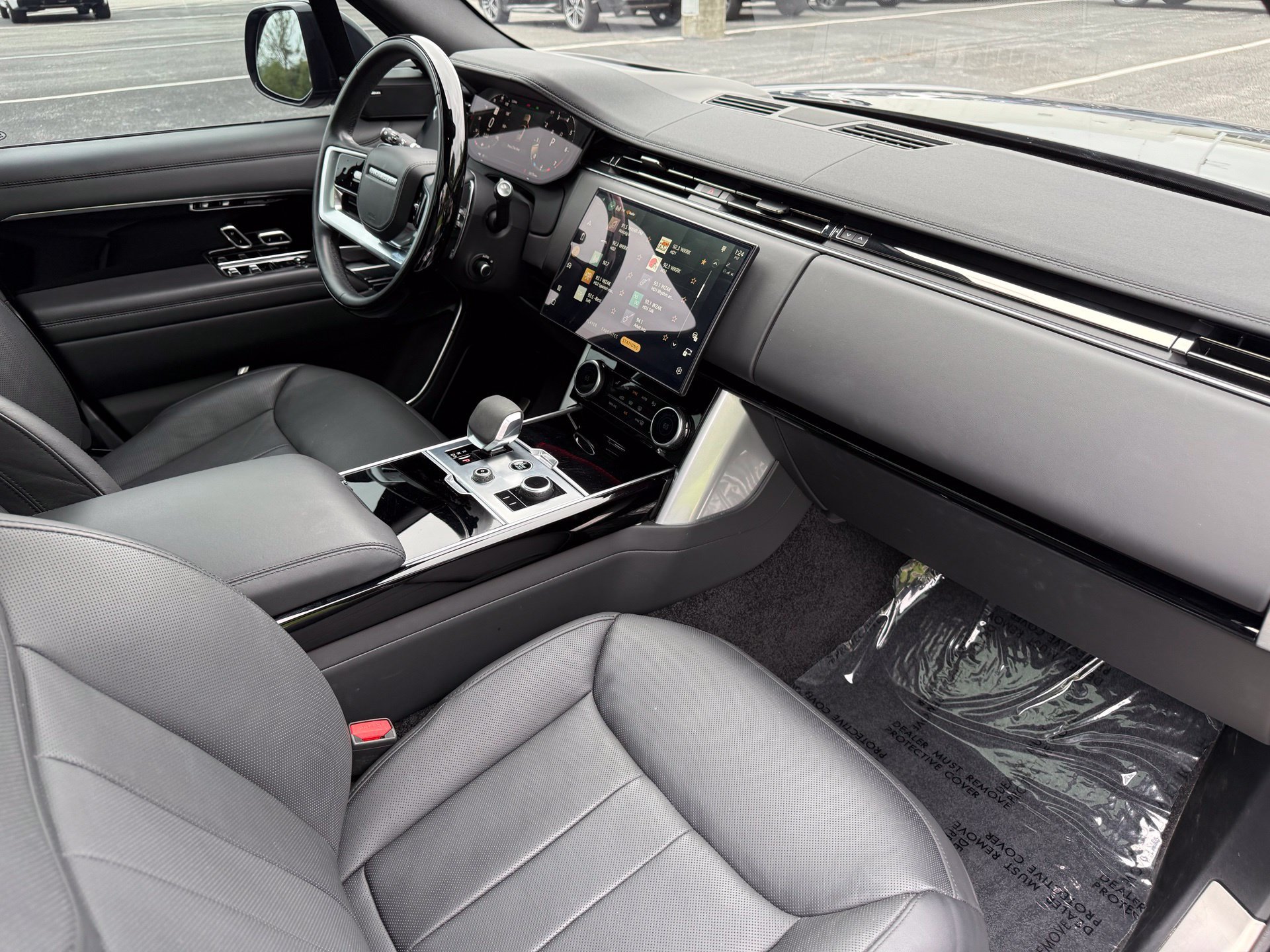 Used 2023 Land Rover Range Rover SE AWD/4WD image 27