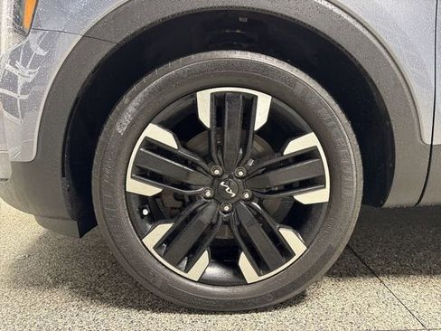 Used 2023 Kia Telluride SX Prestige image 3