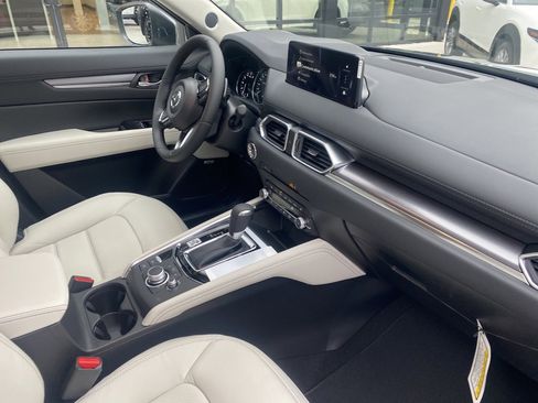 New 2025 MAZDA CX-5 AWD 2.5 S w/ Premium Plus Pkg image 9