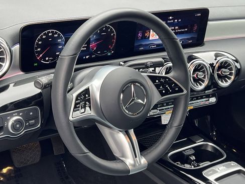Certified 2026 Mercedes-Benz CLA 250 4MATIC image 21