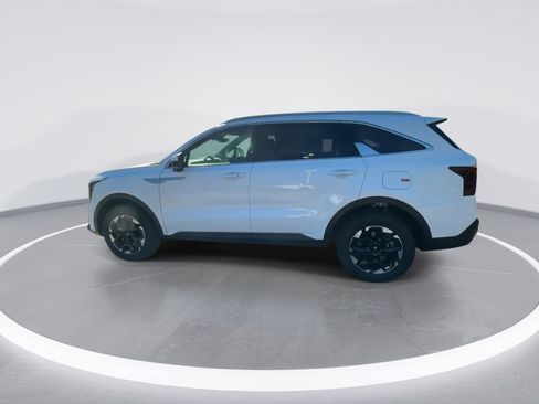 Used 2025 Kia Sorento S w/ Panoramic Sunroof Package image 6