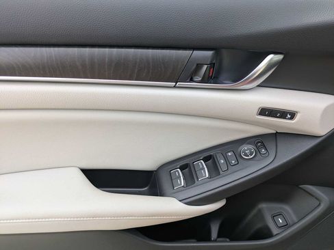 Used 2018 Honda Accord EX-L image 5