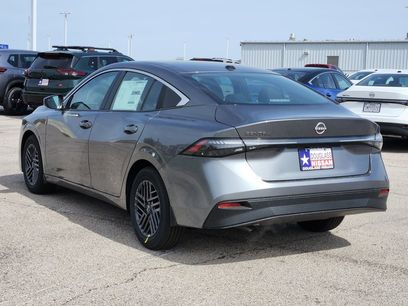 New 2026 Nissan Sentra SV w/ Floor Mat Package