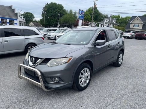 Used 2016 Nissan Rogue S AWD/4WD image 2