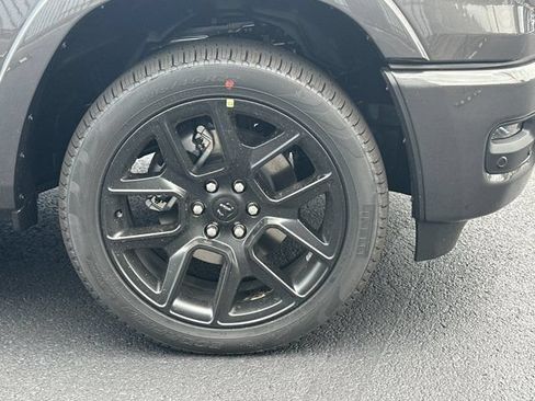 New 2026 RAM 1500 Laramie AWD/4WD image 12