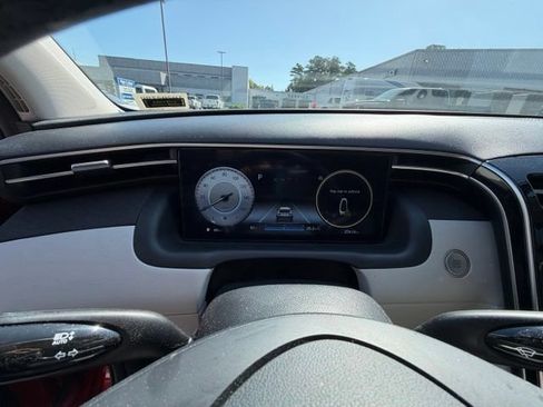 Used 2023 Hyundai Tucson Limited FWD image 12