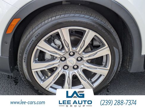 Used 2019 Cadillac XT4 Premium Luxury AWD/4WD image 10