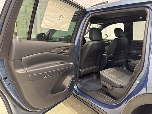 New 2026 Chevrolet Traverse High Country w/ LPO, Floor Liner Package image 29