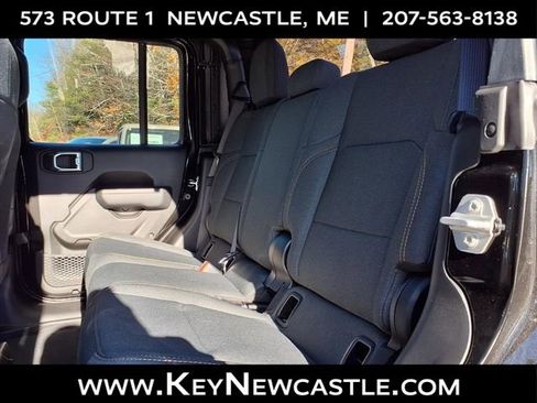 New 2026 Jeep Gladiator Sport AWD/4WD image 14