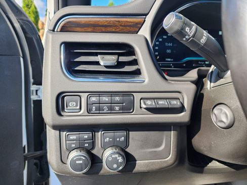 Used 2023 Chevrolet Tahoe Premier image 28