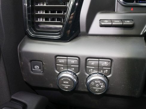 New 2026 GMC Sierra 1500 AT4 image 24