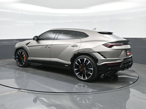 Used 2023 Lamborghini Urus S AWD/4WD image 3