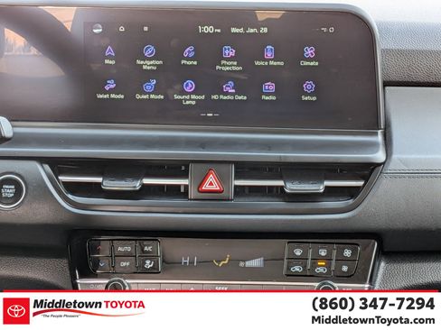 Used 2024 Kia Seltos EX image 32