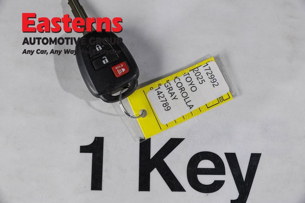 Used 2025 Toyota Corolla Cross L FWD image 24