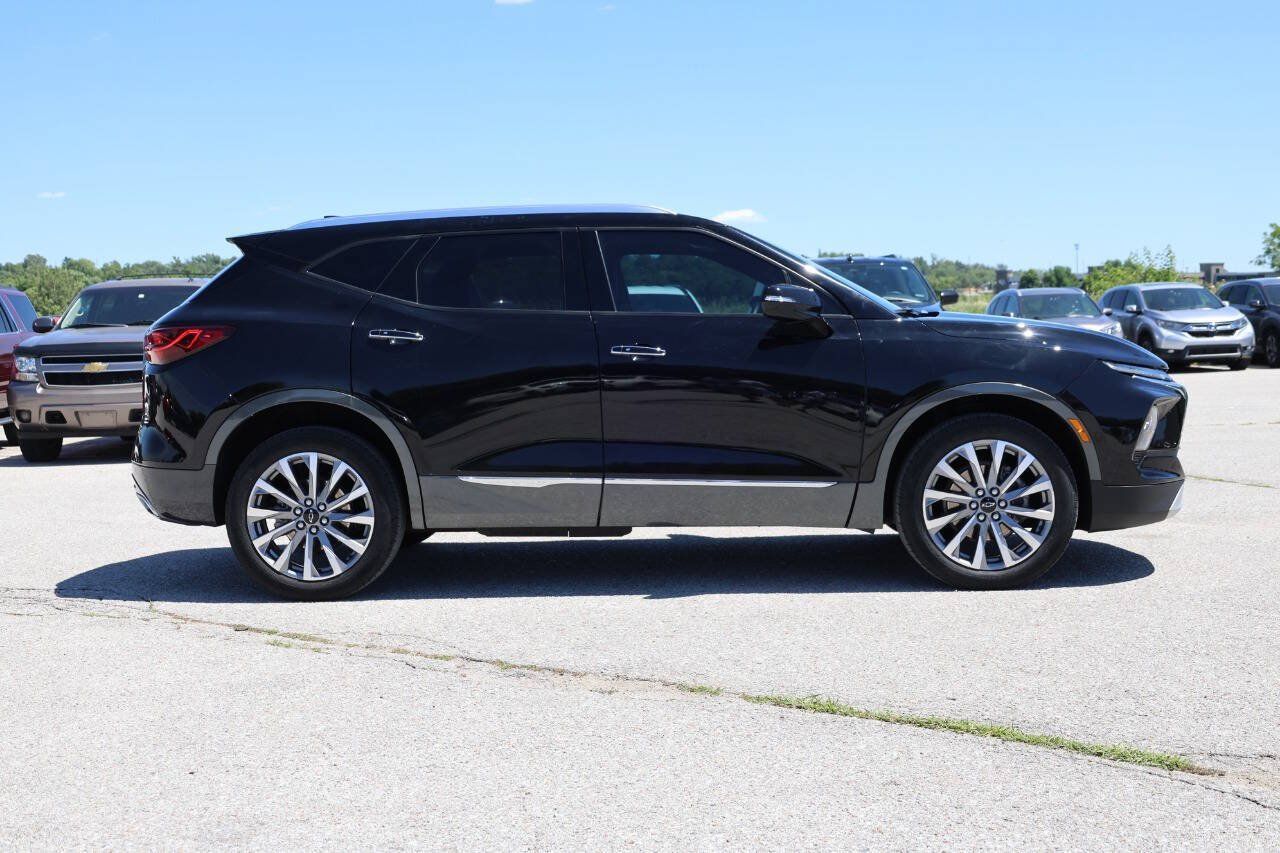 Used 2024 Chevrolet Blazer Premier w/ Enhanced Convenience Package AWD/4WD image 7
