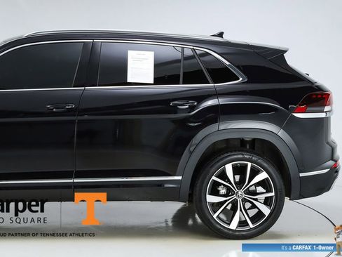 Used 2025 Volkswagen Atlas Cross Sport SEL Premium R-Line AWD/4WD image 4