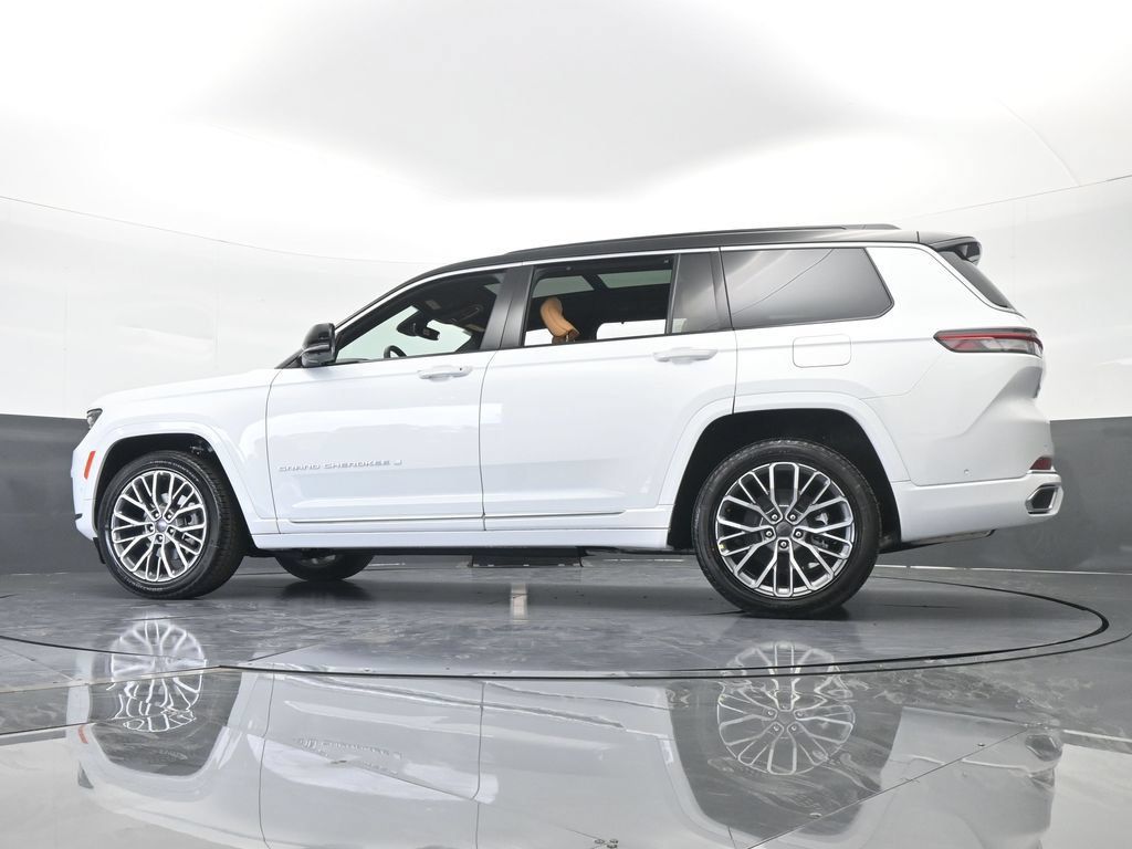 Used 2025 Jeep Grand Cherokee L Summit AWD/4WD image 57