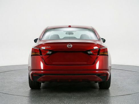 Used 2025 Nissan Altima 2.5 SV image 7
