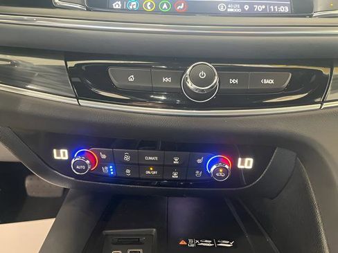 Used 2024 Buick Enclave Premium AWD/4WD image 15