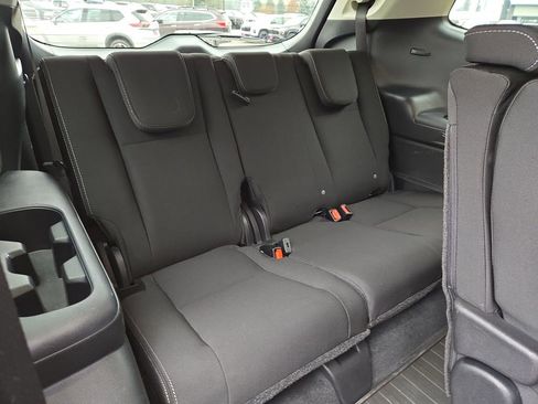 Certified 2025 Subaru Ascent Premium w/ Premium Package image 16