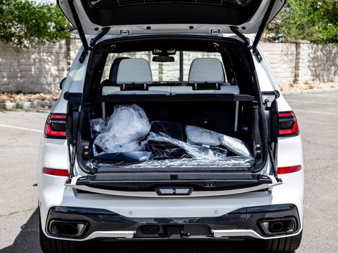 New 2026 BMW X7 xDrive40i w/ Executive Package image 28