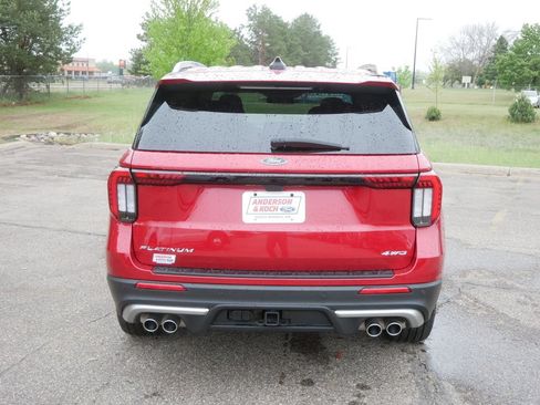Certified 2025 Ford Explorer Platinum w/ Ultimate Package AWD/4WD image 7
