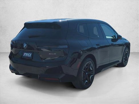 Used 2025 BMW iX xDrive50 w/ Sport Package AWD/4WD image 5