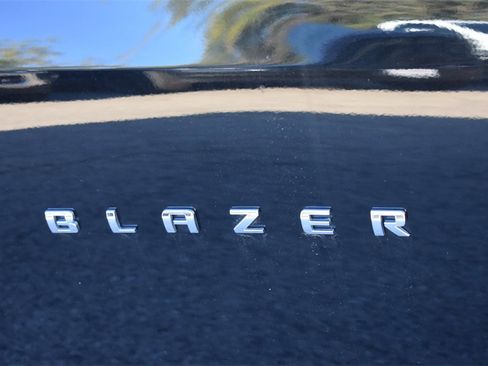 Used 2022 Chevrolet Blazer Premier image 14