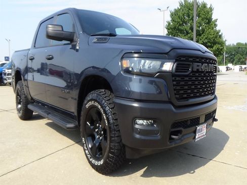 Used 2025 RAM 1500 Warlock AWD/4WD image 4