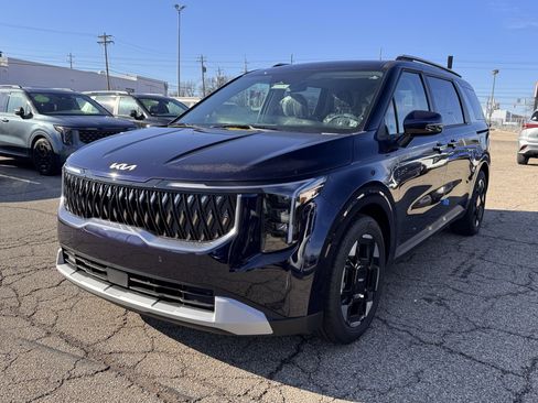 New 2026 Kia Carnival EX image 8